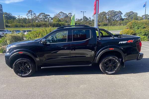 2025 Nissan Navara PRO-4X D23 4X4