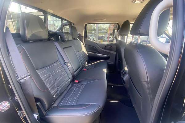 2025 Nissan Navara PRO-4X D23 4X4