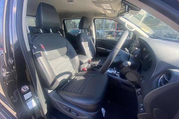 2025 Nissan Navara PRO-4X D23 4X4