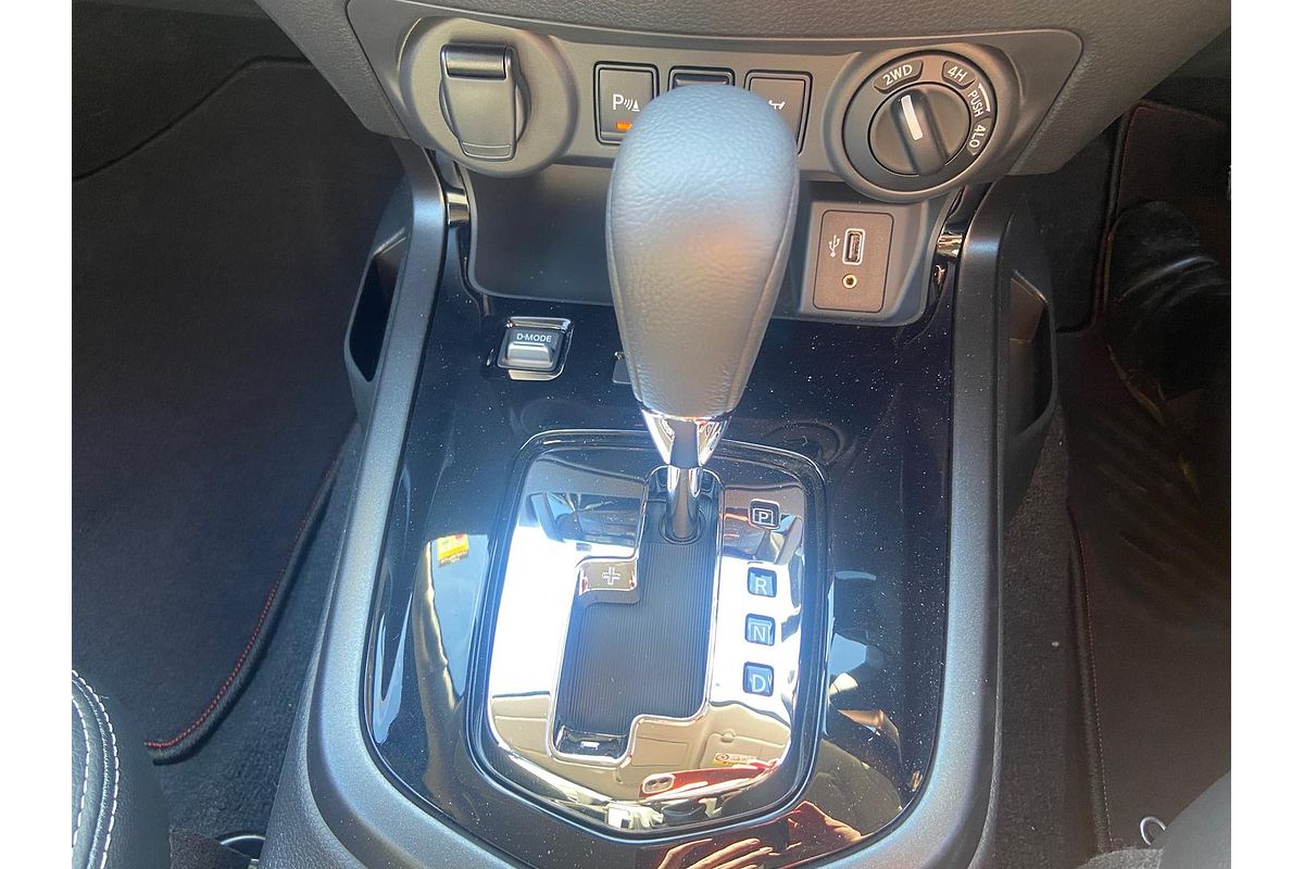2025 Nissan Navara PRO-4X D23 4X4