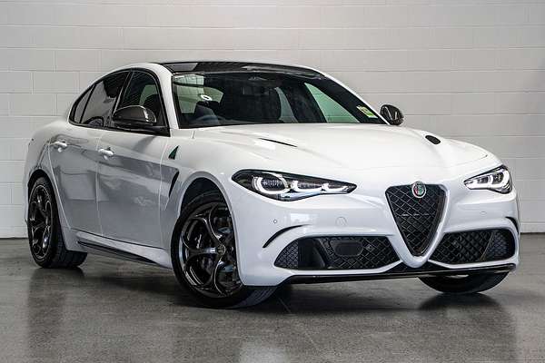 2025 Alfa Romeo Giulia Quadrifoglio Super Sport Series 5