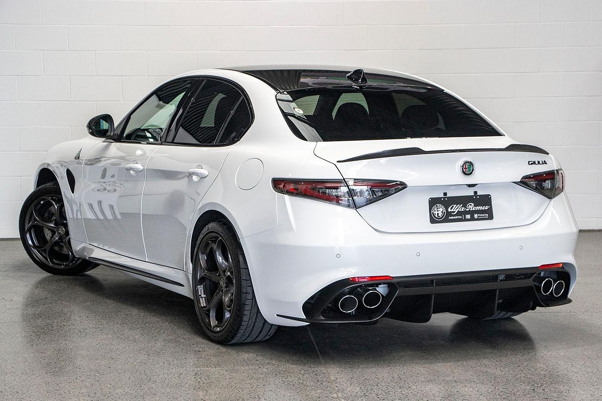 2025 Alfa Romeo Giulia Quadrifoglio Super Sport Series 5