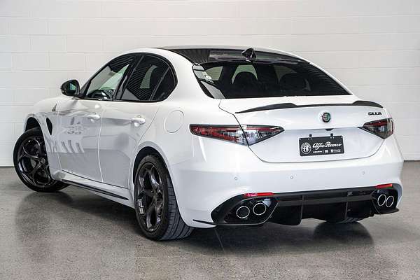 2025 Alfa Romeo Giulia Quadrifoglio Super Sport Series 5