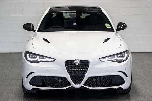 2025 Alfa Romeo Giulia Quadrifoglio Super Sport Series 5