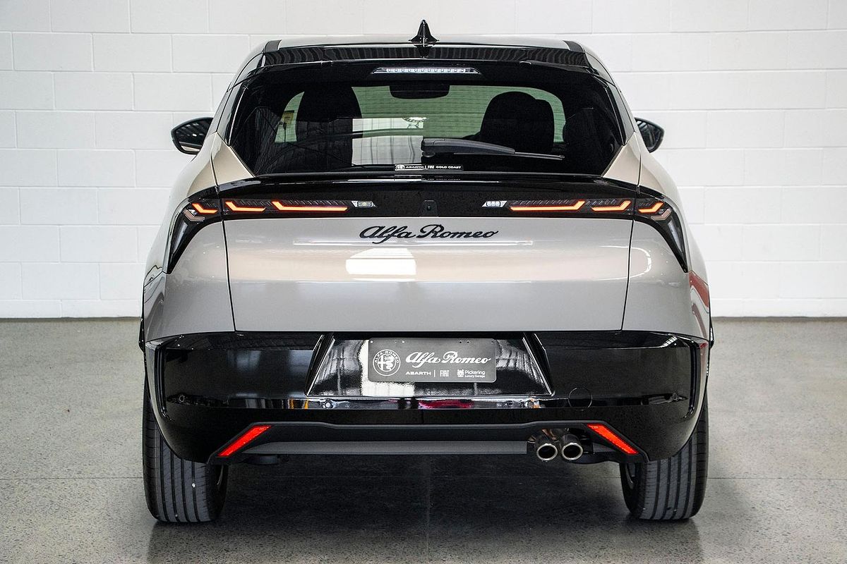 2025 Alfa Romeo JUNIOR 83-626-E23-0