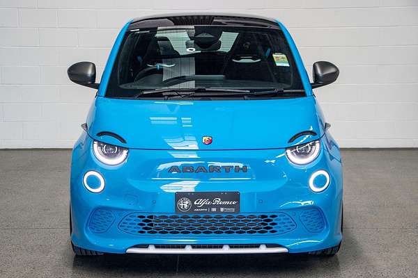 2023 Abarth 500e Scorpionissima