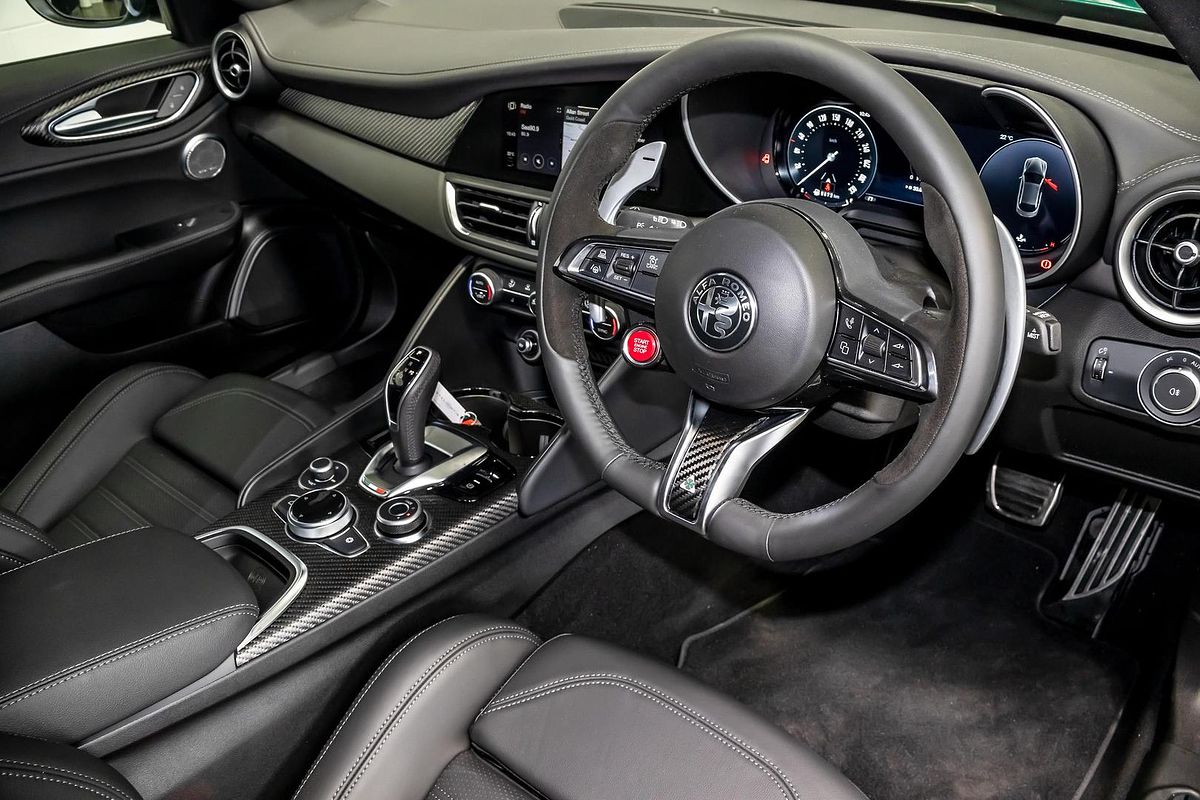 2025 Alfa Romeo Giulia Quadrifoglio Series 5