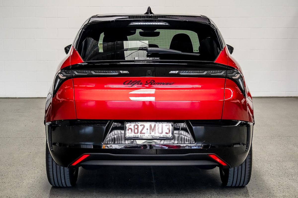 2025 Alfa Romeo Junior Elettrica