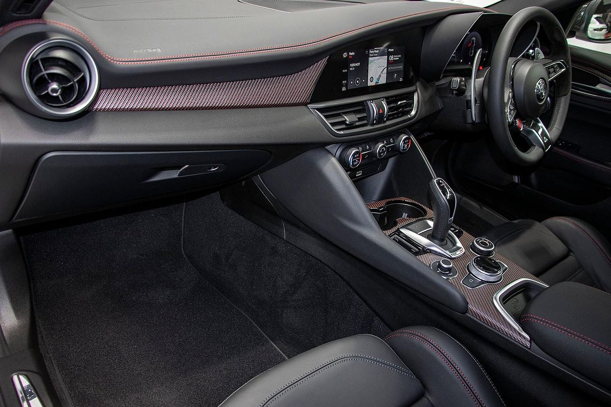 2025 Alfa Romeo Giulia Quadrifoglio Super Sport Series 5