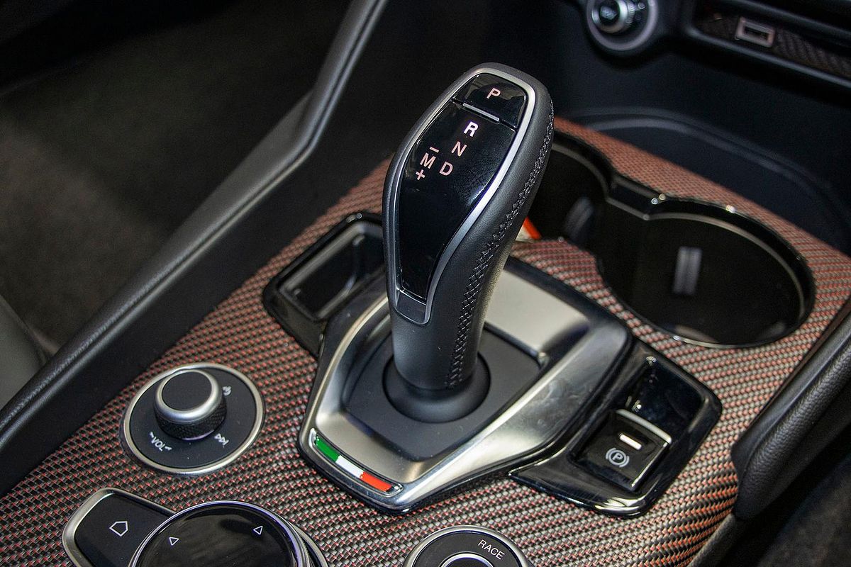 2025 Alfa Romeo Giulia Quadrifoglio Super Sport Series 5