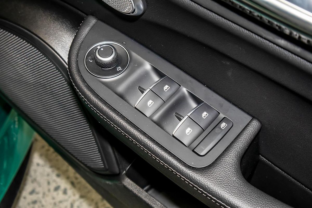 2025 Alfa Romeo Giulia Quadrifoglio Series 5