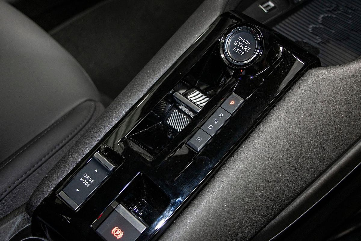 2025 Alfa Romeo JUNIOR 83-626-E23-0