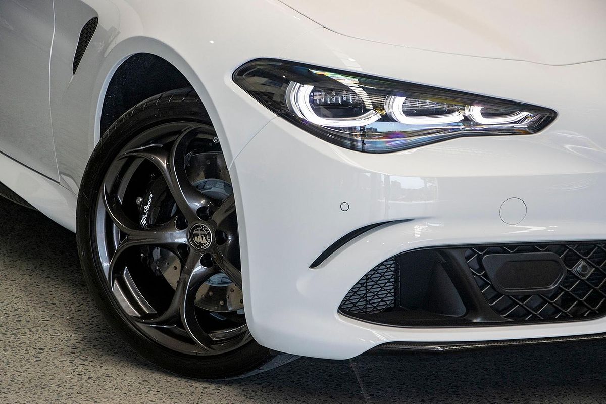 2025 Alfa Romeo Giulia Quadrifoglio Super Sport Series 5