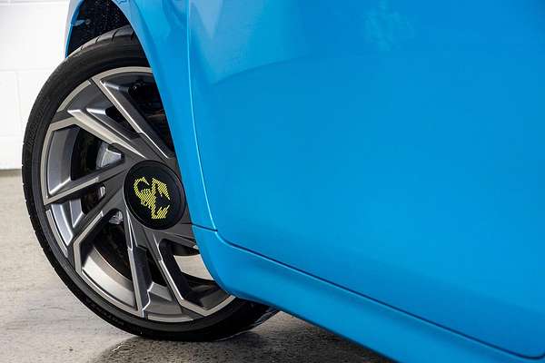 2023 Abarth 500e Scorpionissima