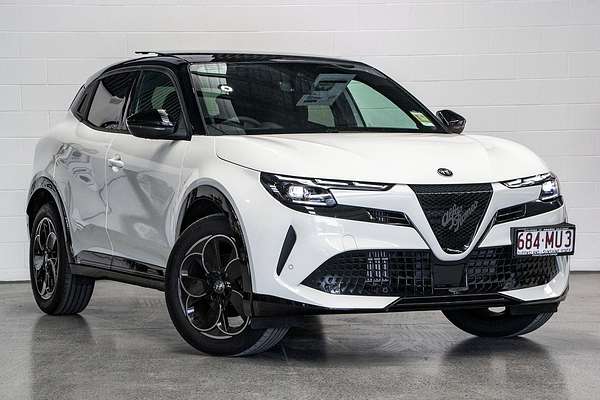 2025 Alfa Romeo JUNIOR 83-626-E23-0