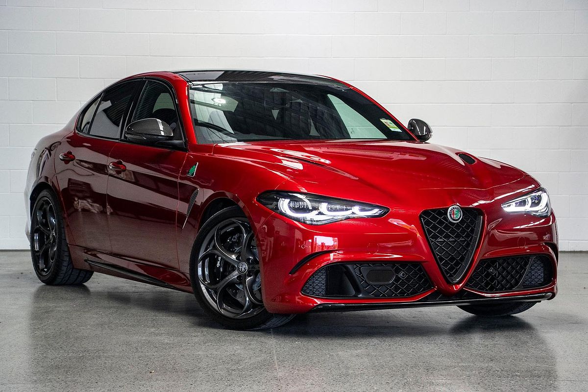 2025 Alfa Romeo Giulia Quadrifoglio Super Sport Series 5