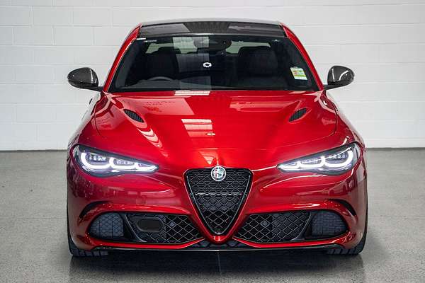 2025 Alfa Romeo Giulia Quadrifoglio Super Sport Series 5