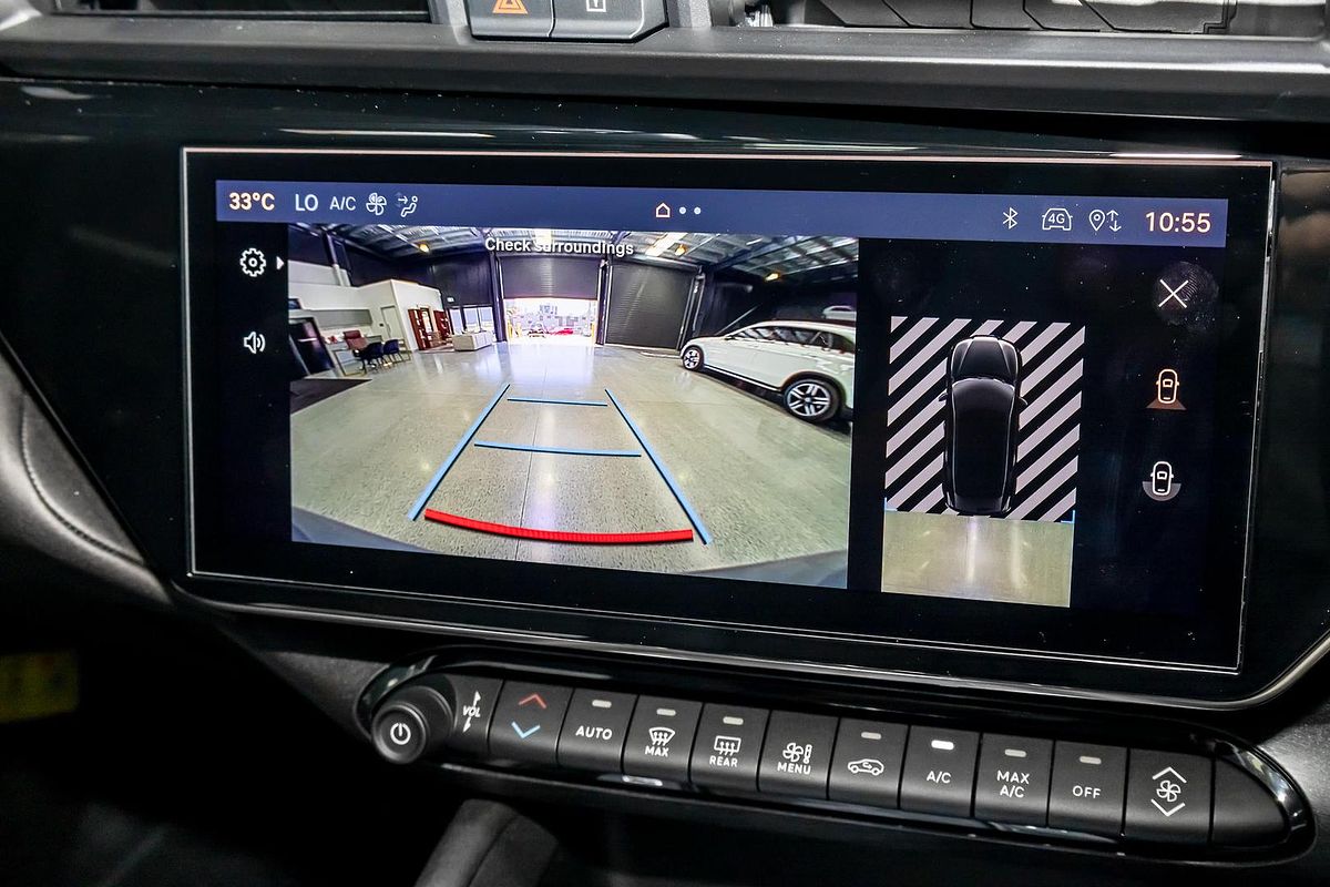 2025 Alfa Romeo Junior Ibrida