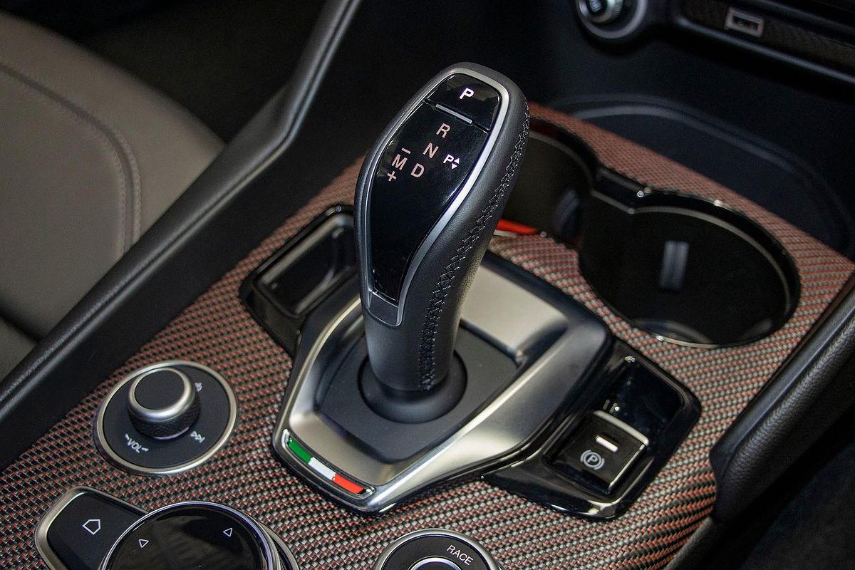 2025 Alfa Romeo Giulia Quadrifoglio Super Sport Series 5