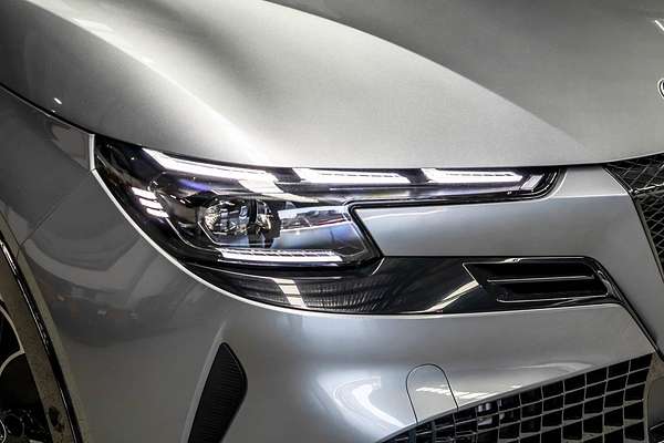 2025 Alfa Romeo Junior Ibrida