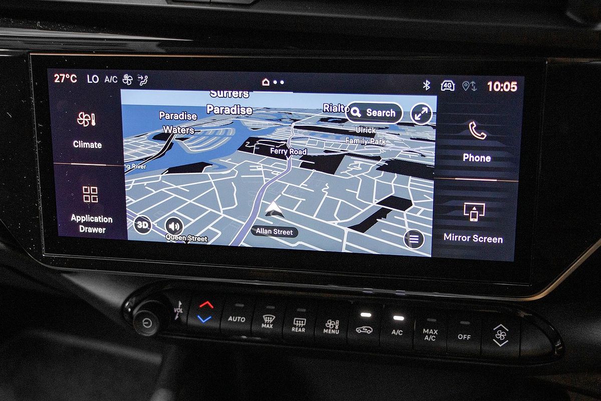 2025 Alfa Romeo Junior Ibrida