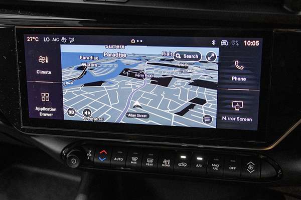 2025 Alfa Romeo Junior Ibrida