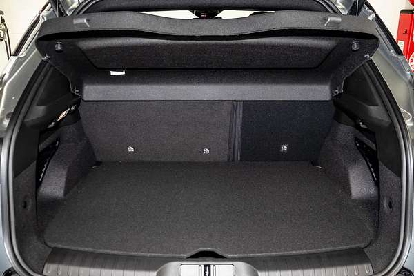 2025 Alfa Romeo Junior Ibrida