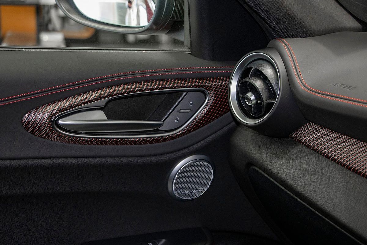 2025 Alfa Romeo Giulia Quadrifoglio Super Sport Series 5