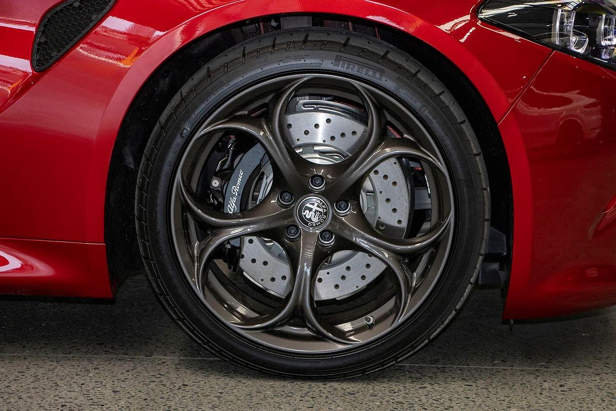 2025 Alfa Romeo Giulia Quadrifoglio Super Sport Series 5