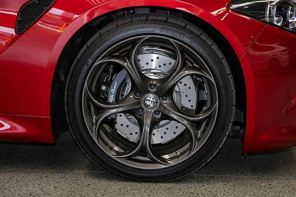 2025 Alfa Romeo Giulia Quadrifoglio Super Sport Series 5