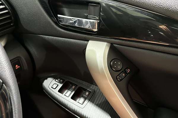 2022 Mitsubishi Eclipse Cross PHEV Exceed YB