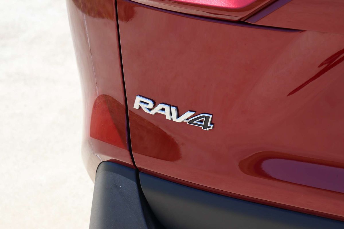 2020 Toyota RAV4 GX AXAH52R