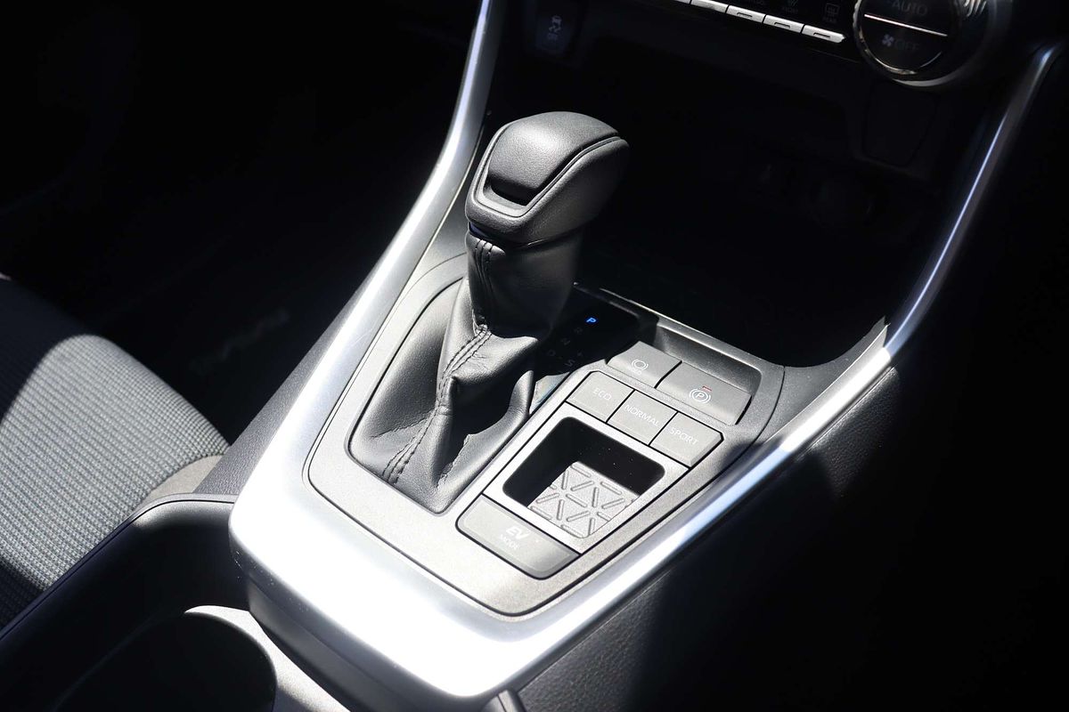 2020 Toyota RAV4 GX AXAH52R