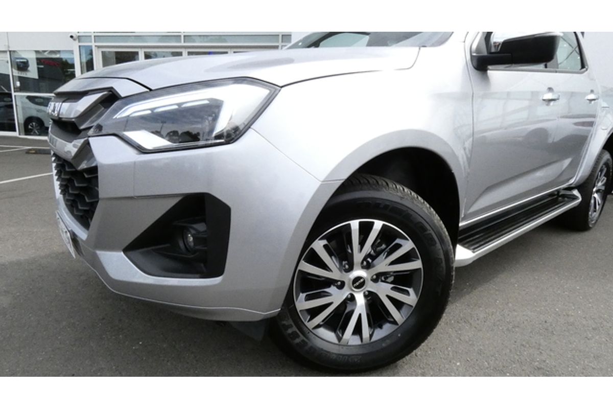 2024 Isuzu D-MAX LS-U