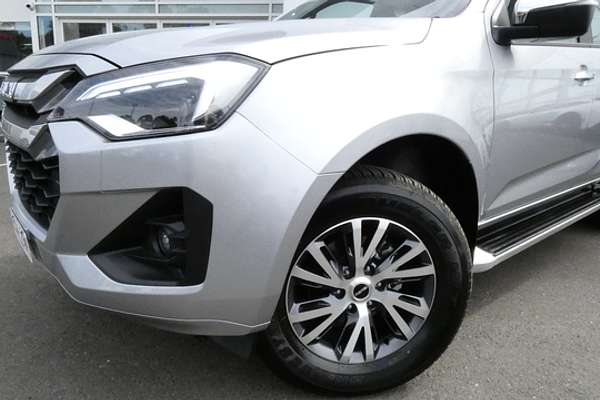 2024 Isuzu D-MAX LS-U