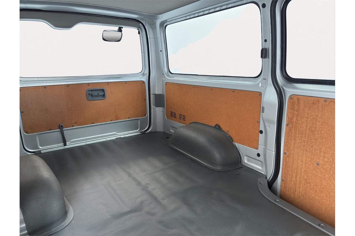 2009 Toyota Hiace