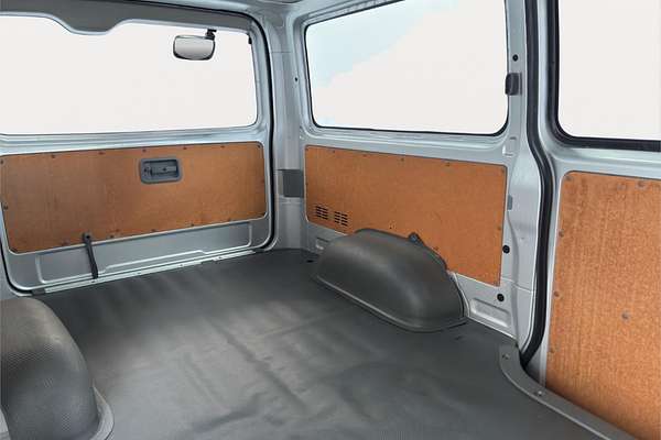 2009 Toyota Hiace