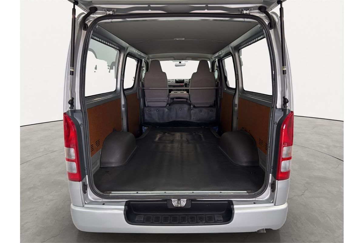 2009 Toyota Hiace