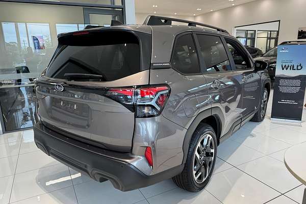 2025 Subaru Forester Premium S6