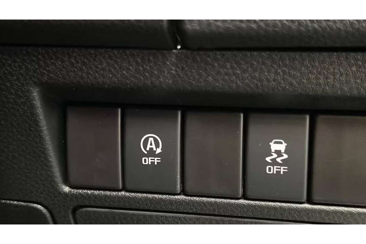 2025 Isuzu D-MAX X-RIDER 4X4