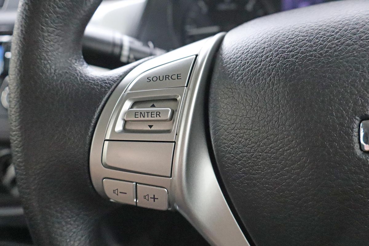 2019 Nissan Navara RX D23 Series 3 Rear Wheel Drive