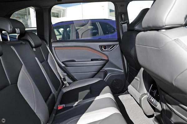 2025 Subaru Forester Hybrid Sport S6