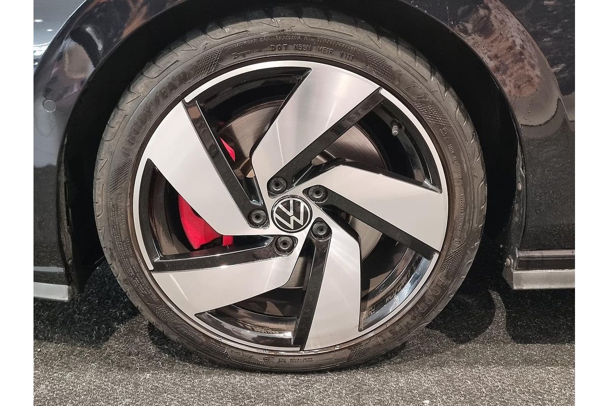 2022 Volkswagen Golf GTI 8