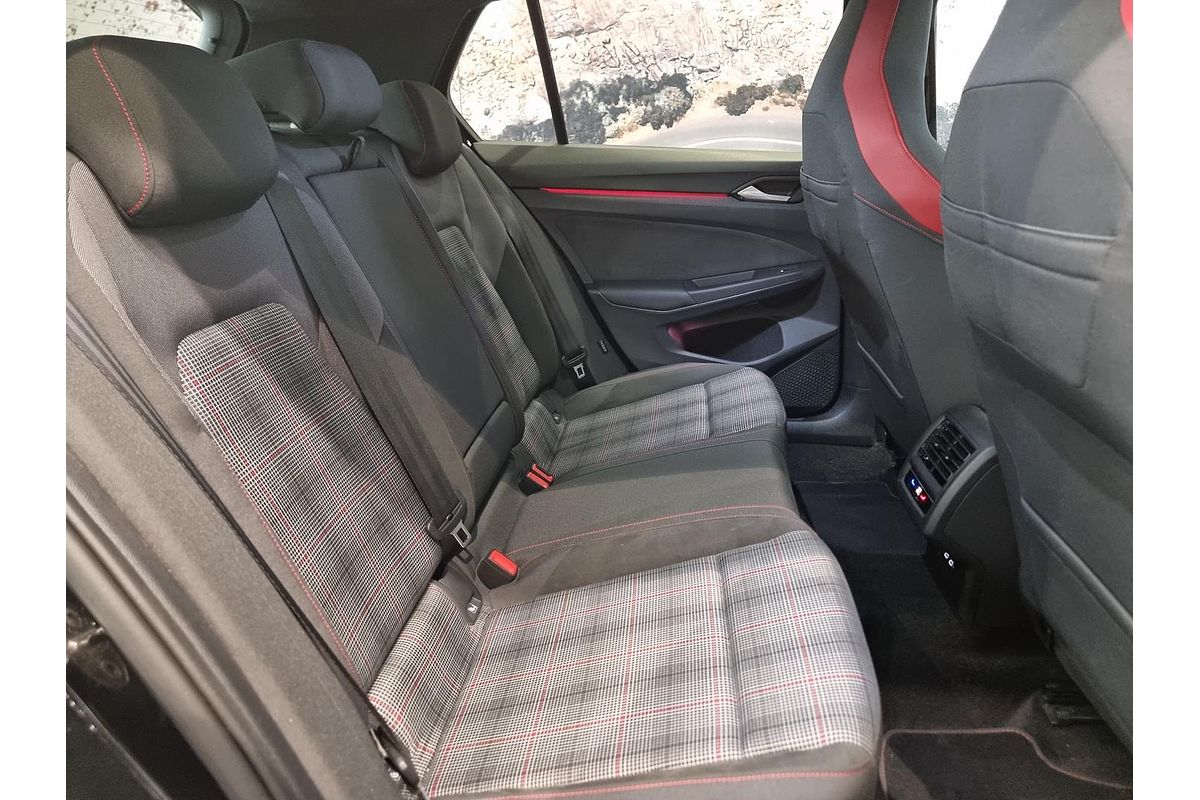 2022 Volkswagen Golf GTI 8