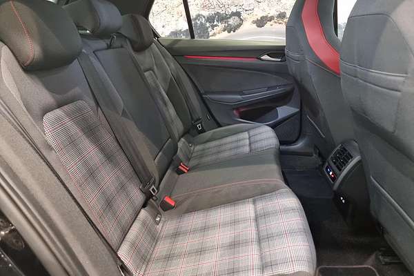 2022 Volkswagen Golf GTI 8
