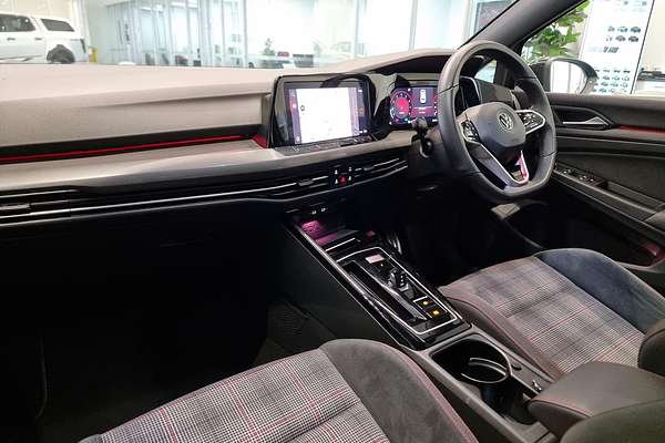 2022 Volkswagen Golf GTI 8
