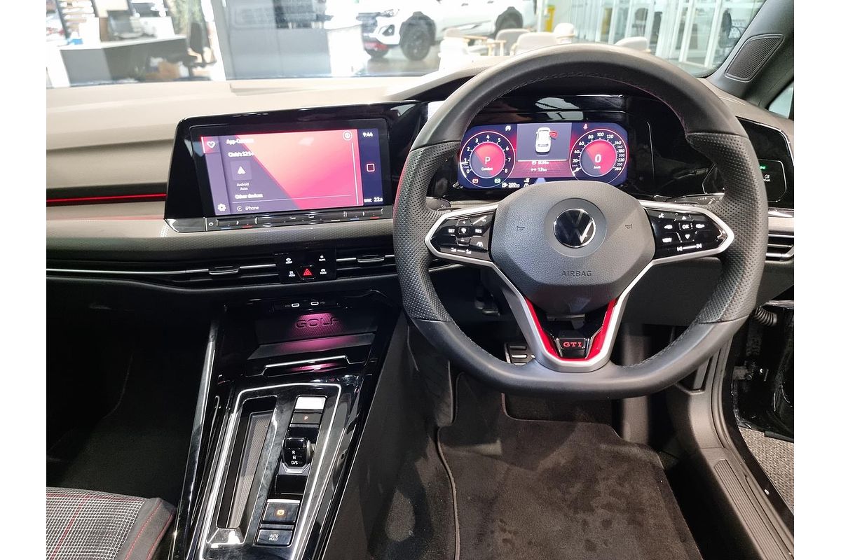 2022 Volkswagen Golf GTI 8