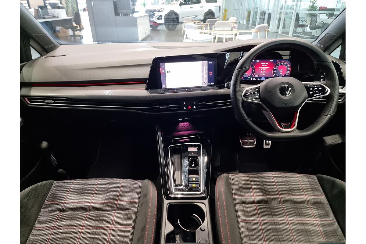 2022 Volkswagen Golf GTI 8