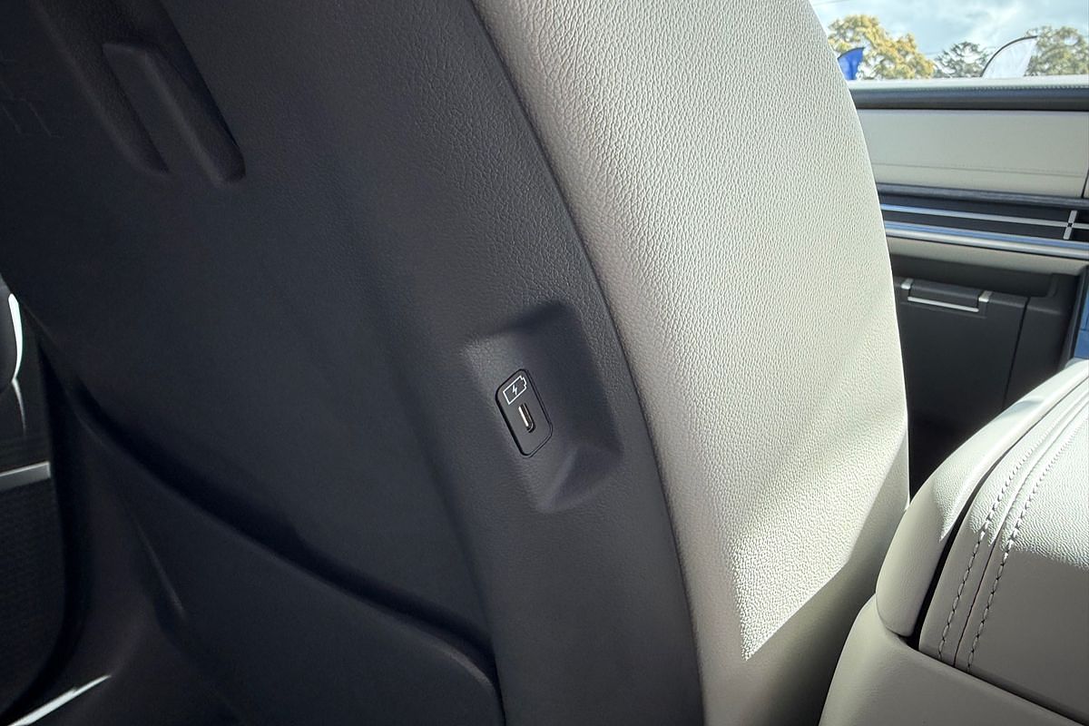 2025 Hyundai Santa Fe Hybrid Elite MX5.V1