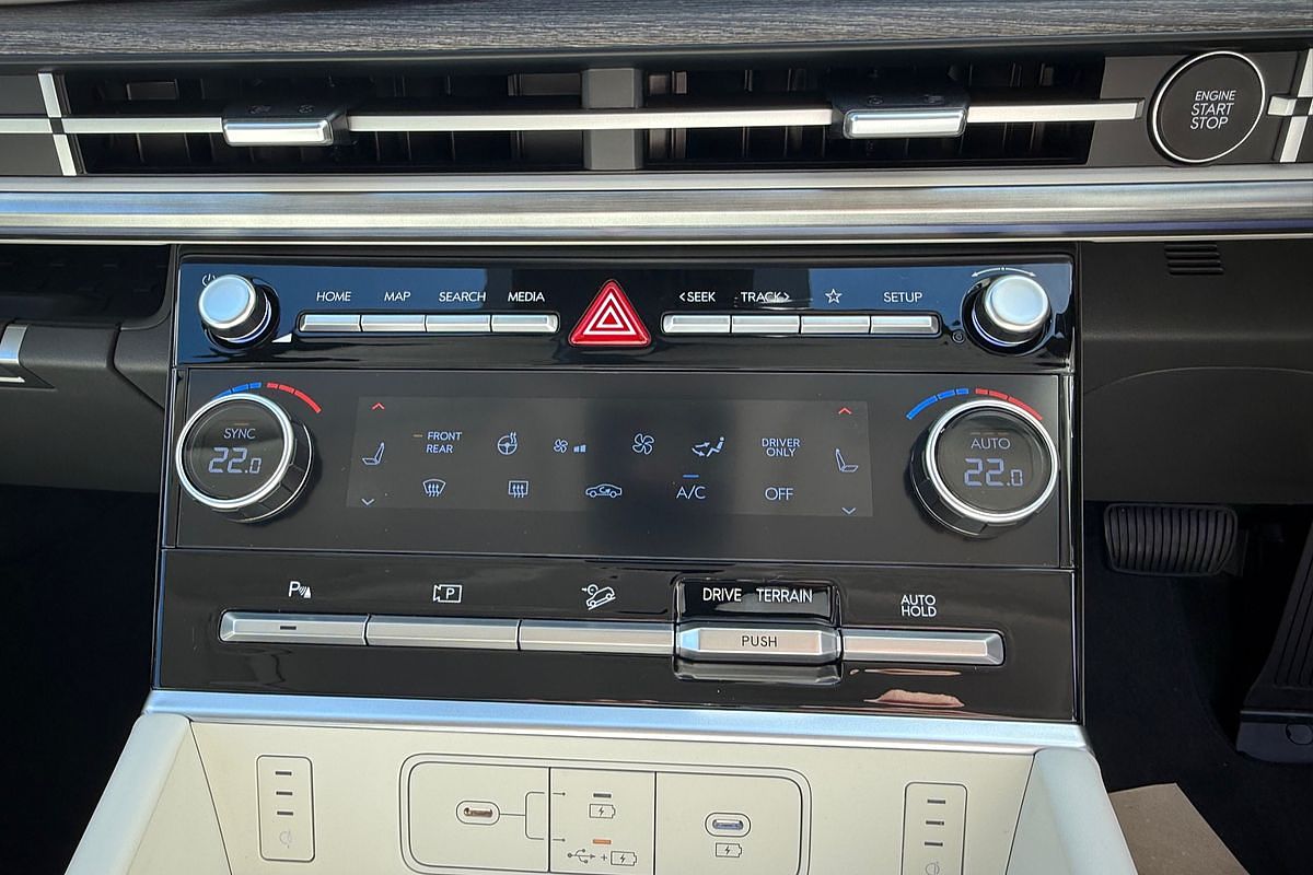 2025 Hyundai Santa Fe Hybrid Elite MX5.V1